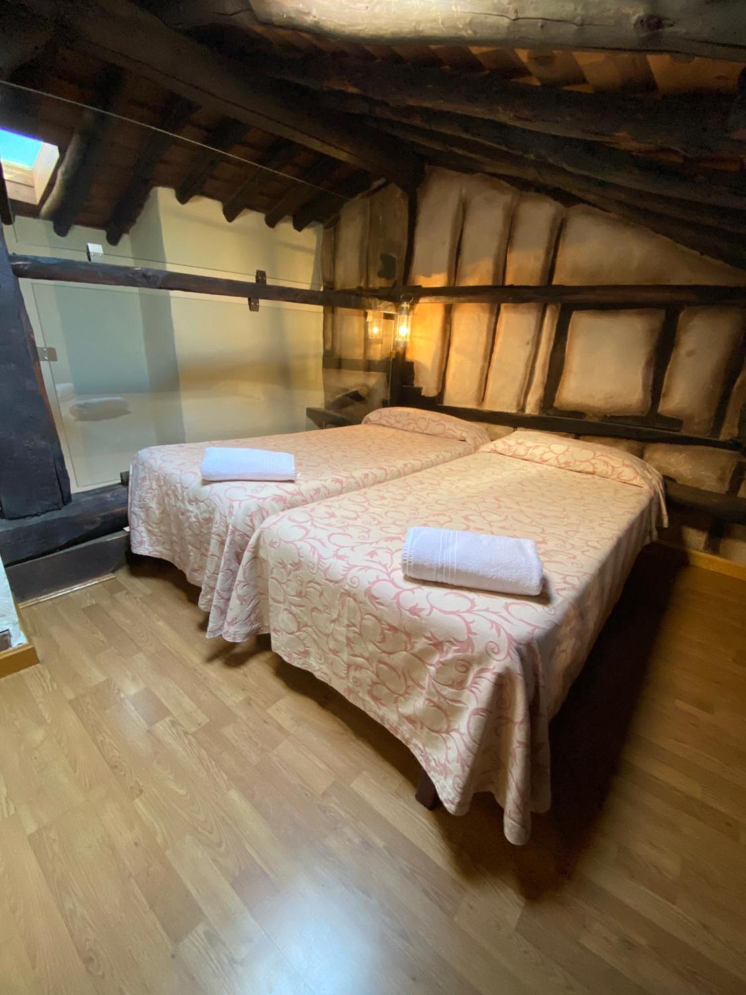 Apartamentos Rurales La Antigua Fonda 坎德拉里奥 外观 照片